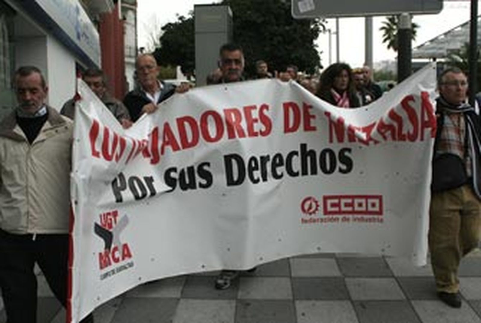 La destrucción de empleo en la industria cesa tras el nefasto 2009