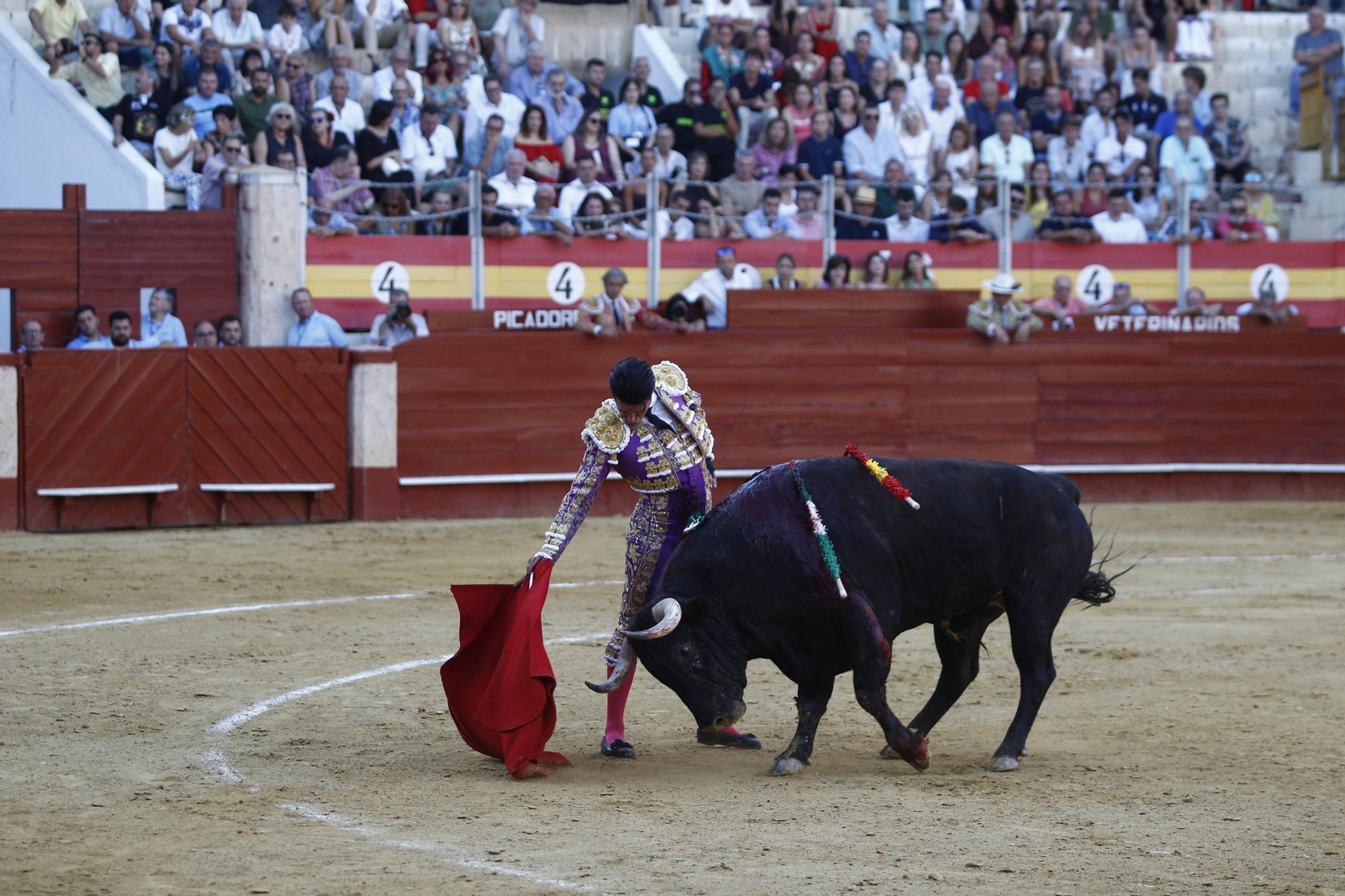 Las mejores imágenes de la corrida de toros de Diego Ventura, Talavante y Pablo Aguado, en Almería
