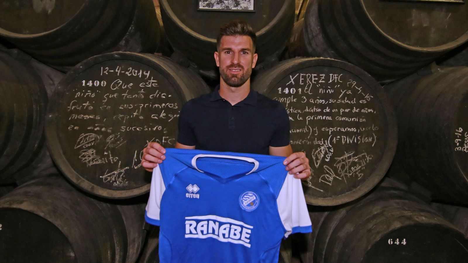 Oca, entre las dos botas firmadas por el Xerez DFC en Covijerez.