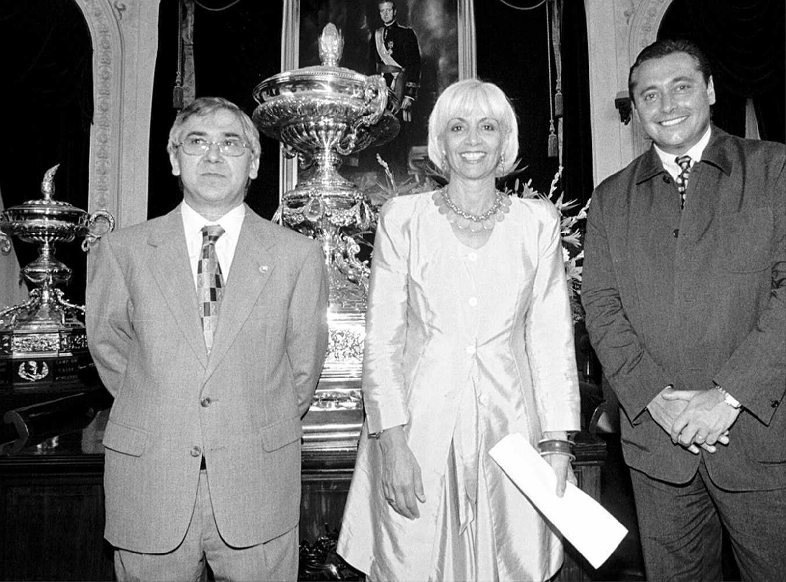 Durante la presentación del Trofeo Carranza en 1997