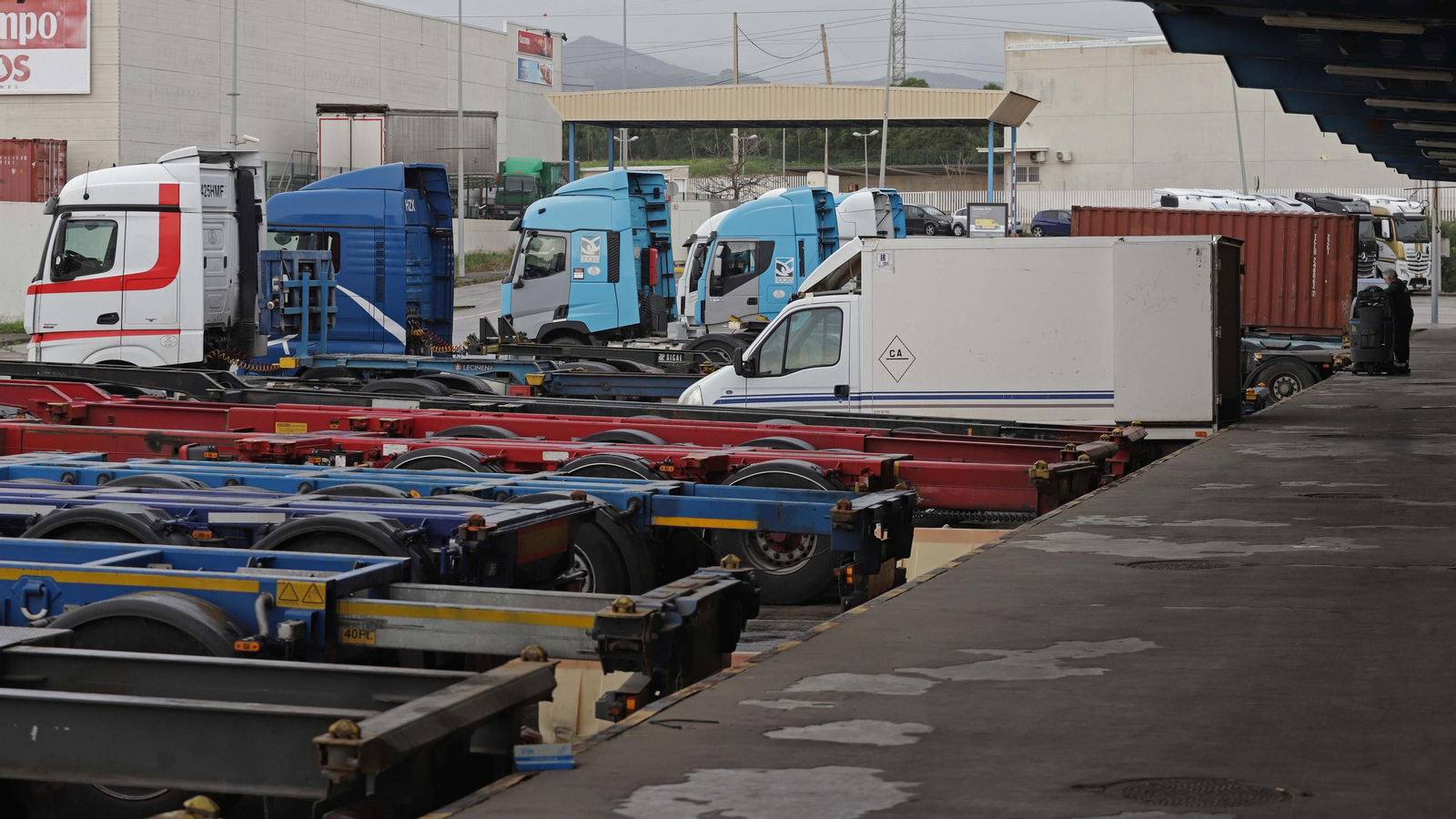 Fotos de la cuarta jornada de huelga de camioneros en Algeciras