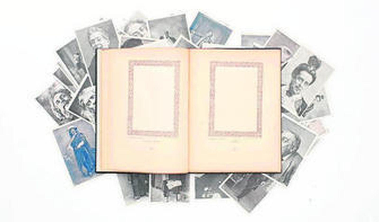 1. Una de las obras pertenecientes a la serie de Haris Epaminonda 'La Biblioteca Infinita'. 2 y 3. Imágenes de los trabajos relacionados con la reflexión que los artistas plantean acerca del museo como dispositivo.