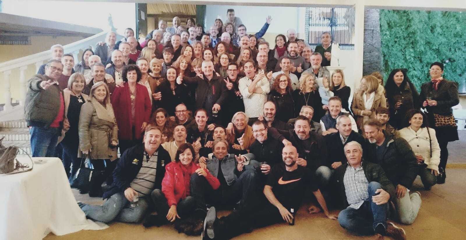 Antiguos socios del moto club, durante la jornada de convivencia recientemente celebrada.