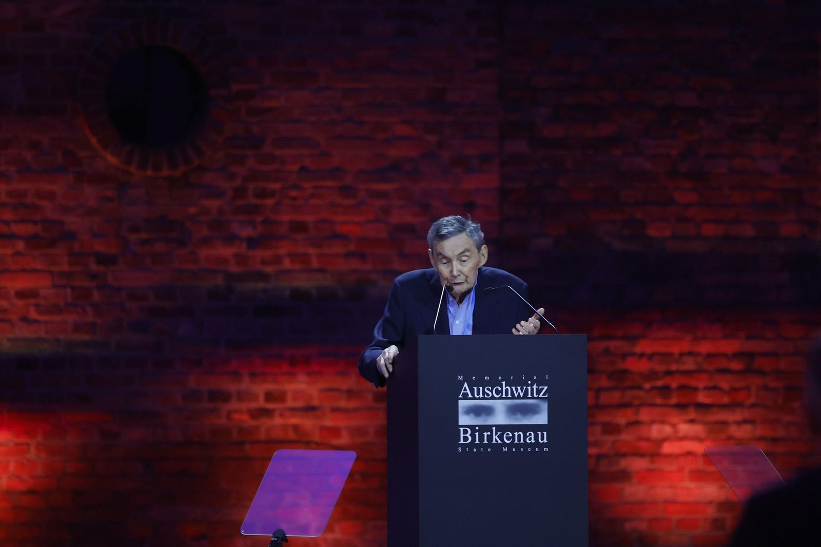 Los Reyes de España asisten al 80 aniversario de la liberación del campo de concentración de Auschwitz