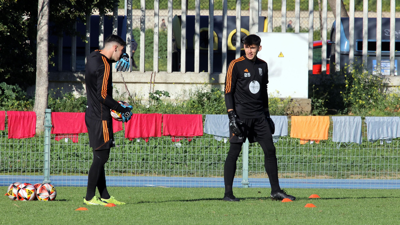 Xerez CD vuelve a entrenar en el anexo de Chapín 11 años después