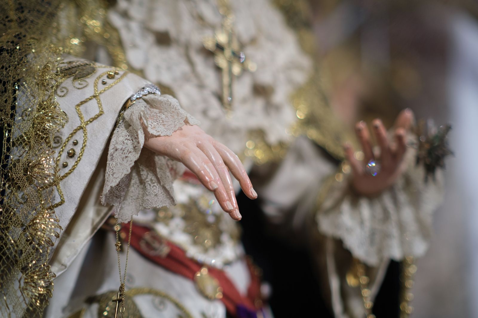 Las imágenes del besamanos a la Virgen del Subterráneo de la Sagrada Cena