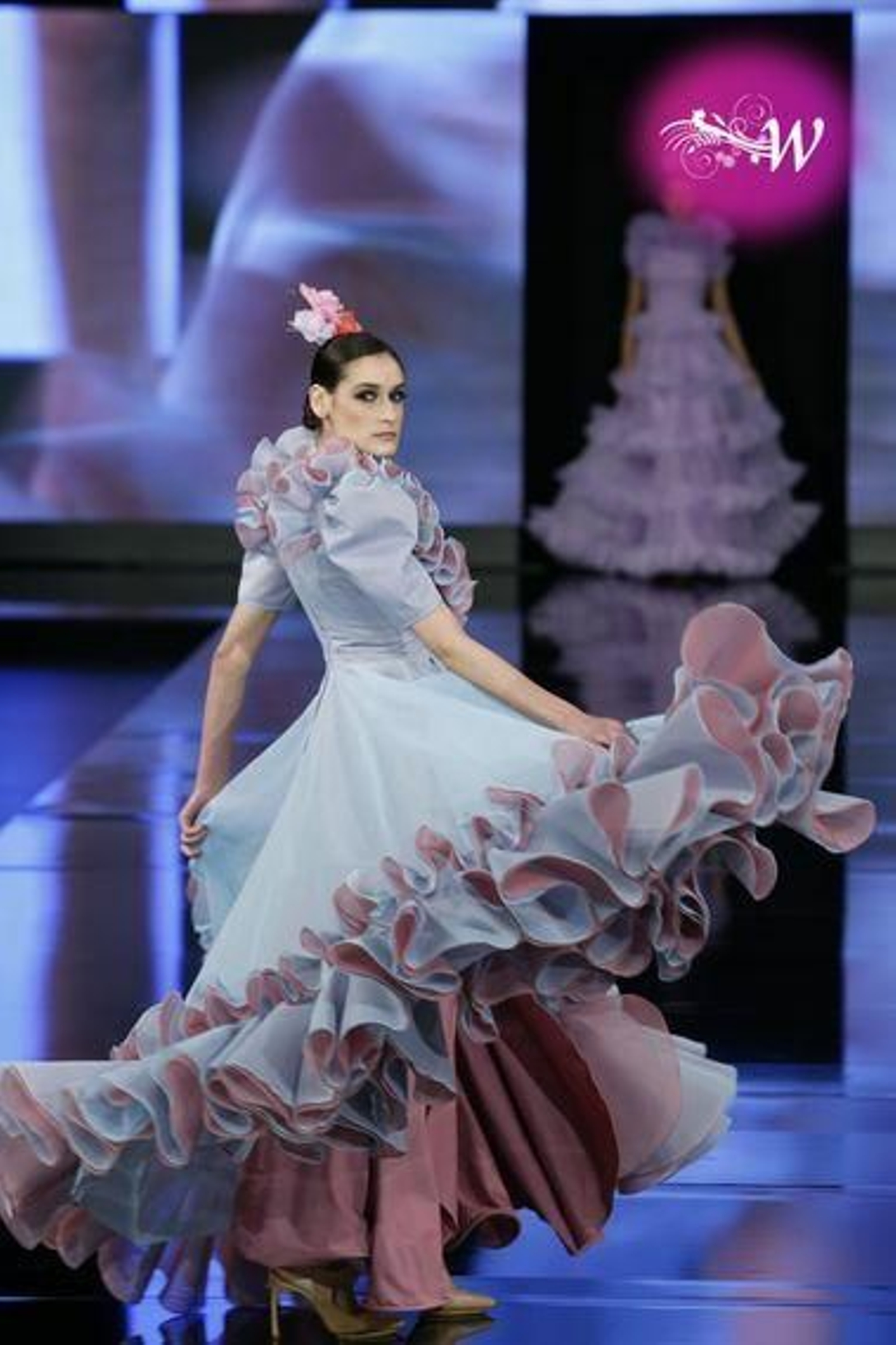 Cristo Báñez vuelve a SIMOF para presentar su colección de flamenca 2020, todas las fotos