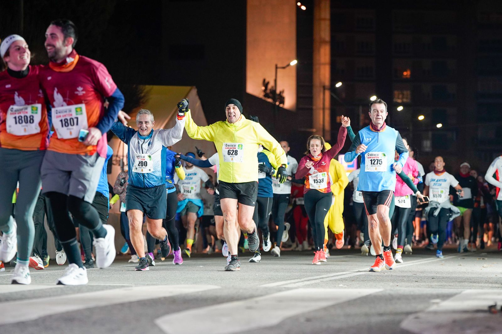 En imágenes: búscate en tu llegada a meta de la Carrera de San Antón 2026 (19)