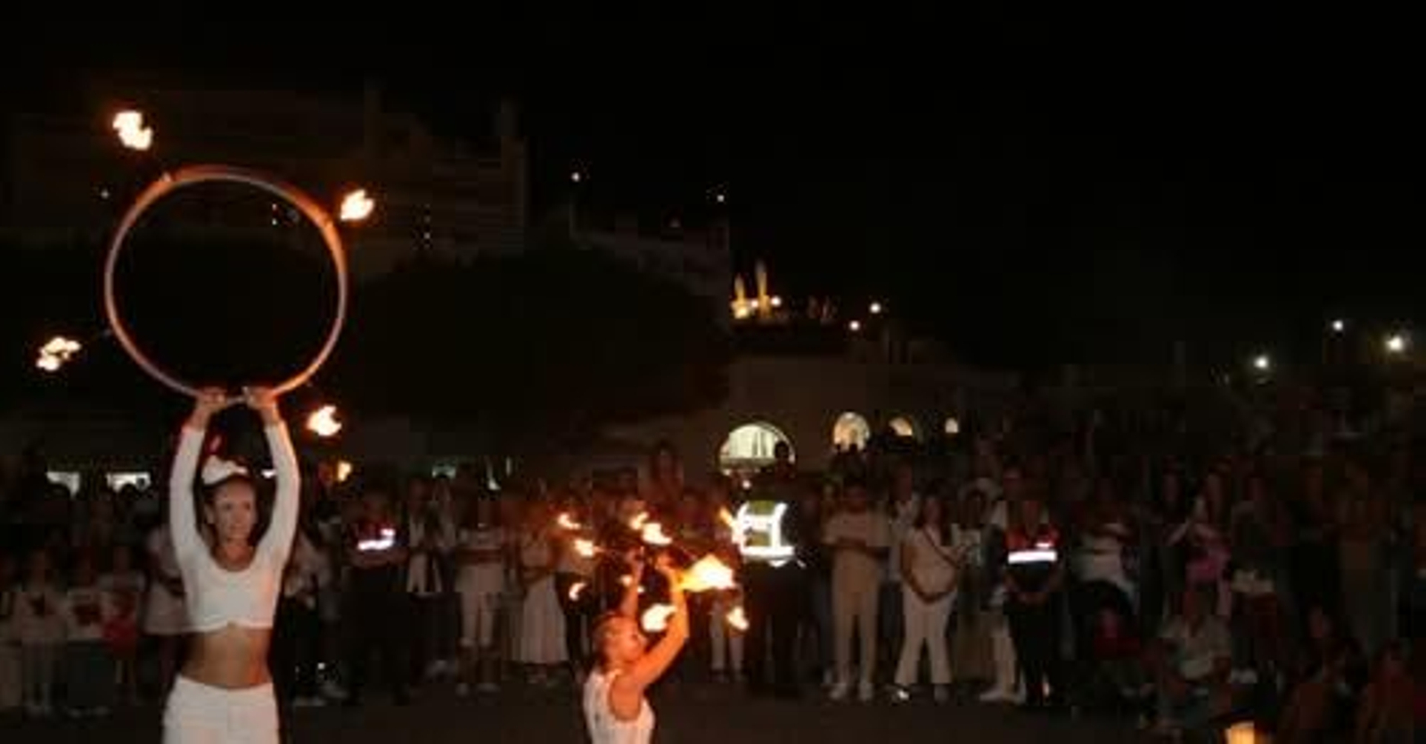 Habrá música en directo en las cuatro plazas y mirador de Mojácar Pueblo desde las 20;00 horas