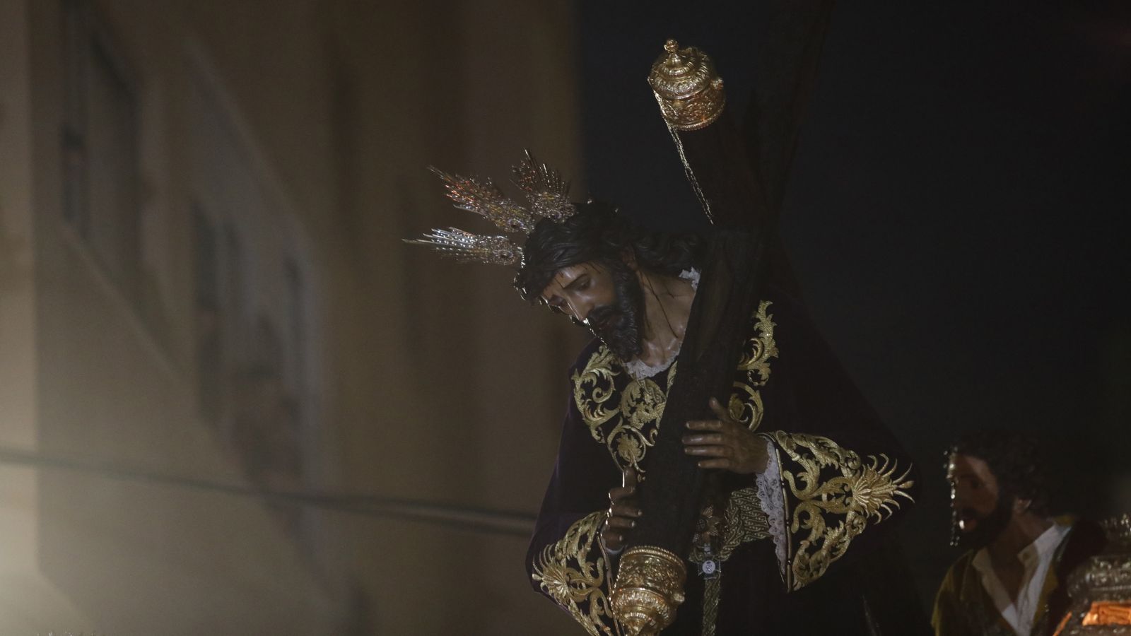 Fotos del Jueves Santo en La Línea: Perdón y la Salud, Gran Poder y Angustias