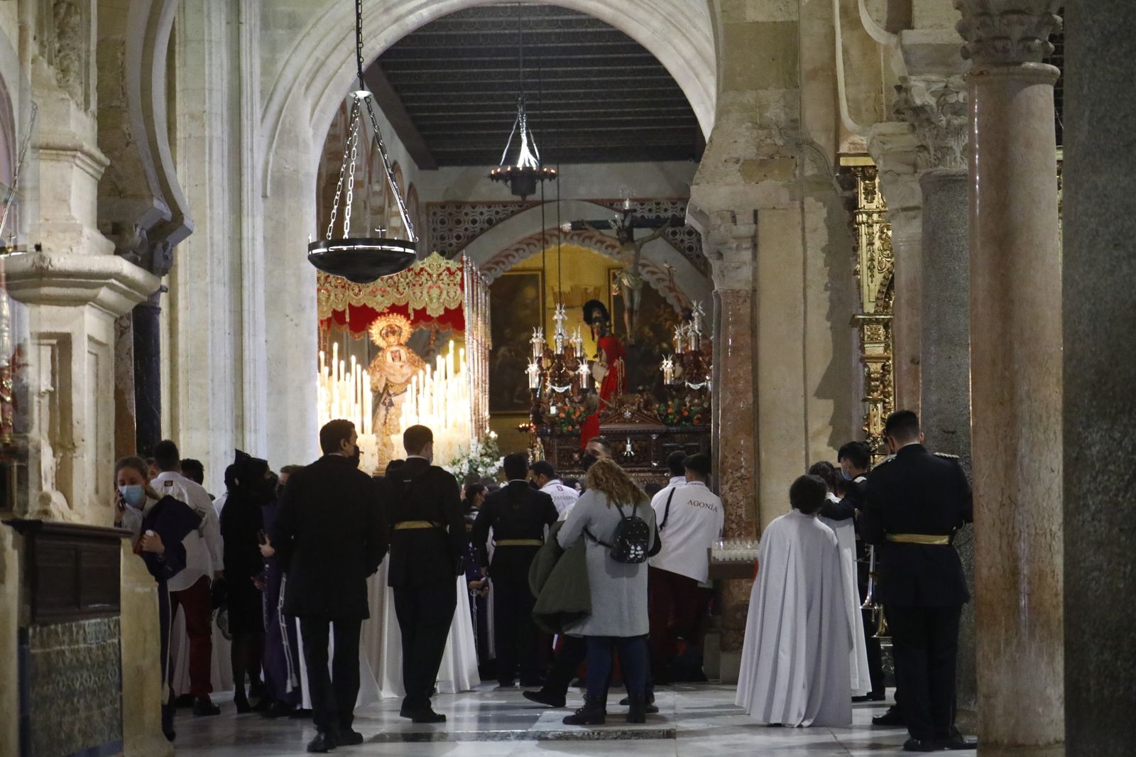 La hermandad de La Agonía de Córdoba suspende su procesión del Martes Santo, en imágenes