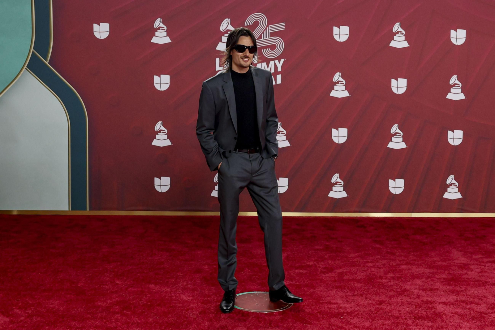 Todos los famosos, tendencias y curiosidades en la alfombra roja de la 25 edición de los Grammy Latinos