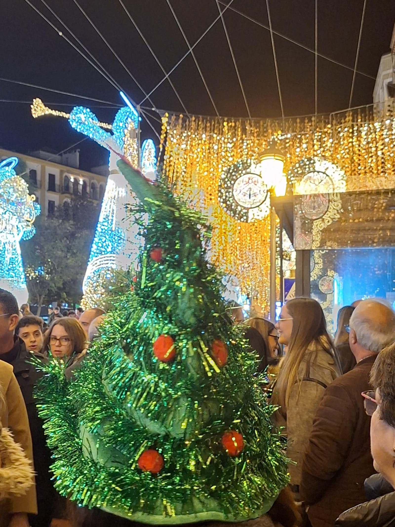 Las mejores fotos del encendido del alumbrado navideño de Puente Genil