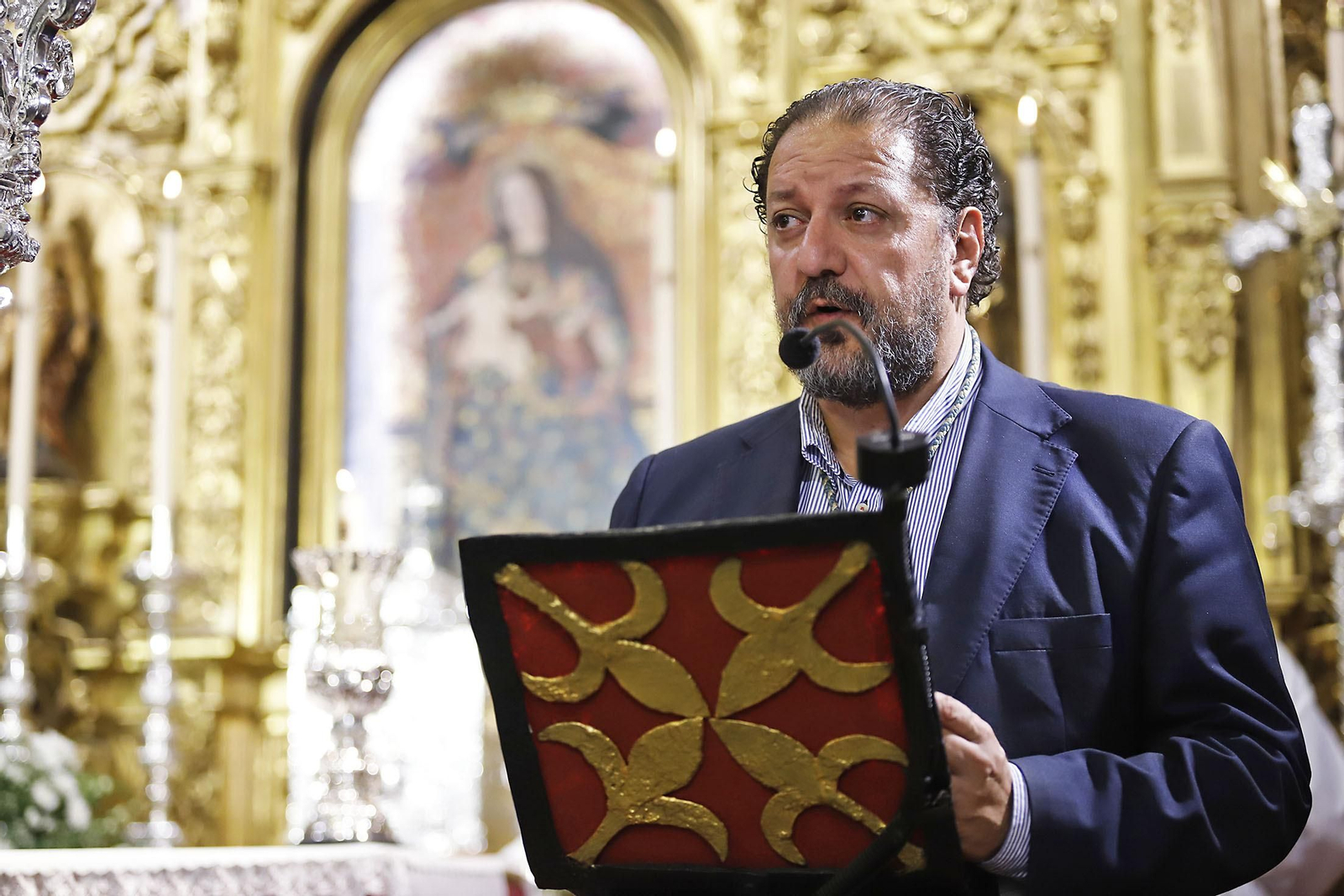 Imágenes de la Santa misa e imposición de medallas a los nuevos hermanos en la CInta