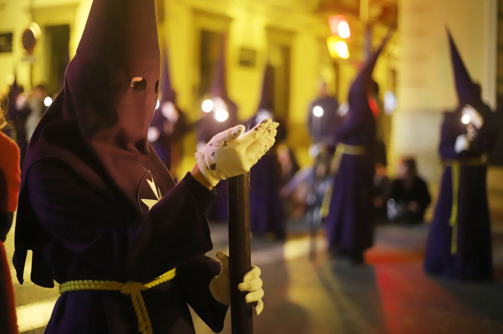 La Hermandad El Nazareno en la madrugá de la Semana Santa de Huelva 2023, en imágenes