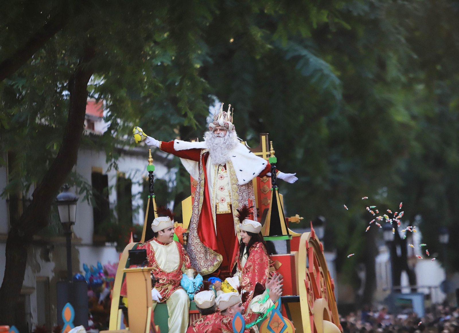 Imágenes de la Cabalgata de los Reyes Magos de Jerez 2025