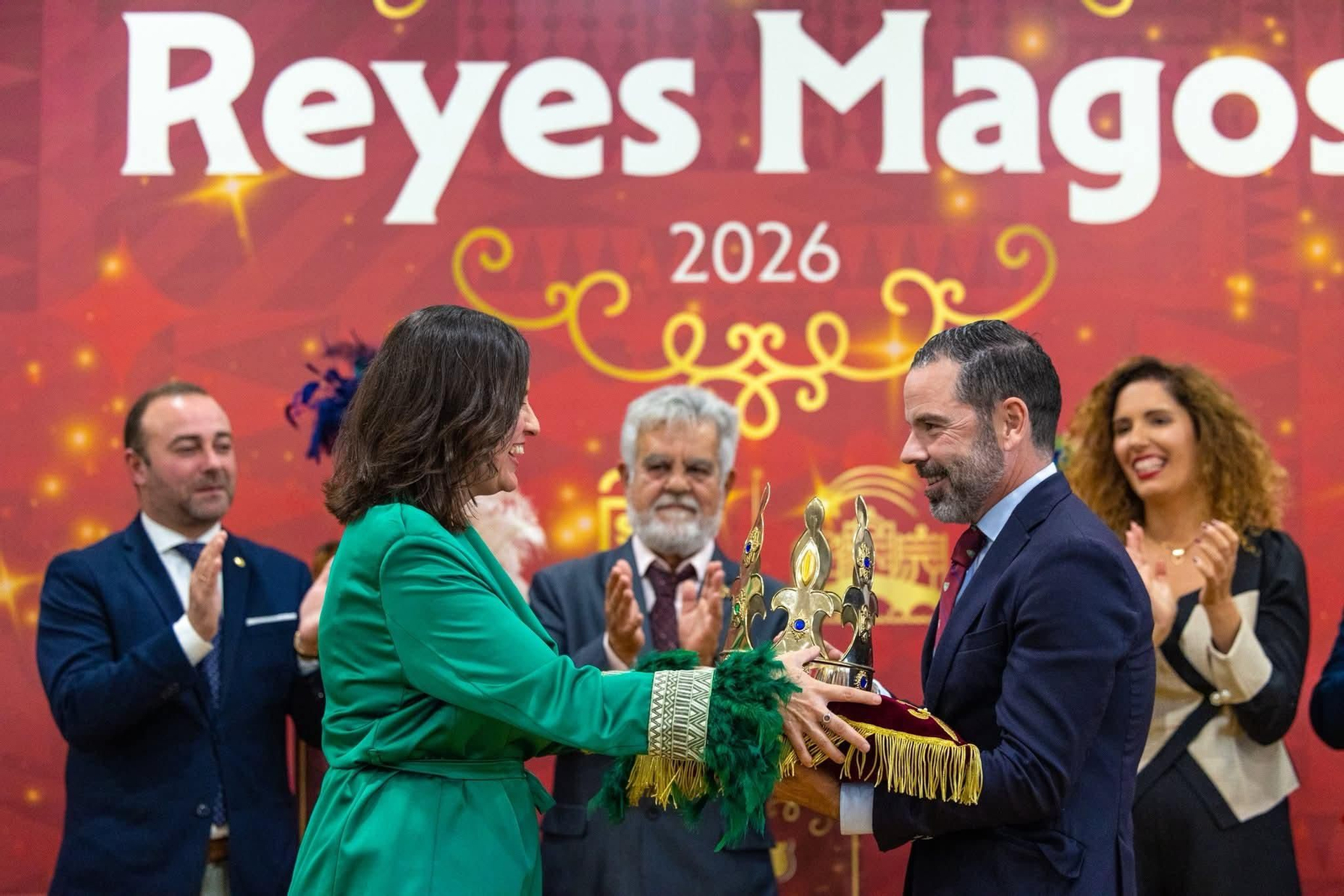 San Fernando entrega las coronas de la ilusión: proclamación de los Reyes Magos