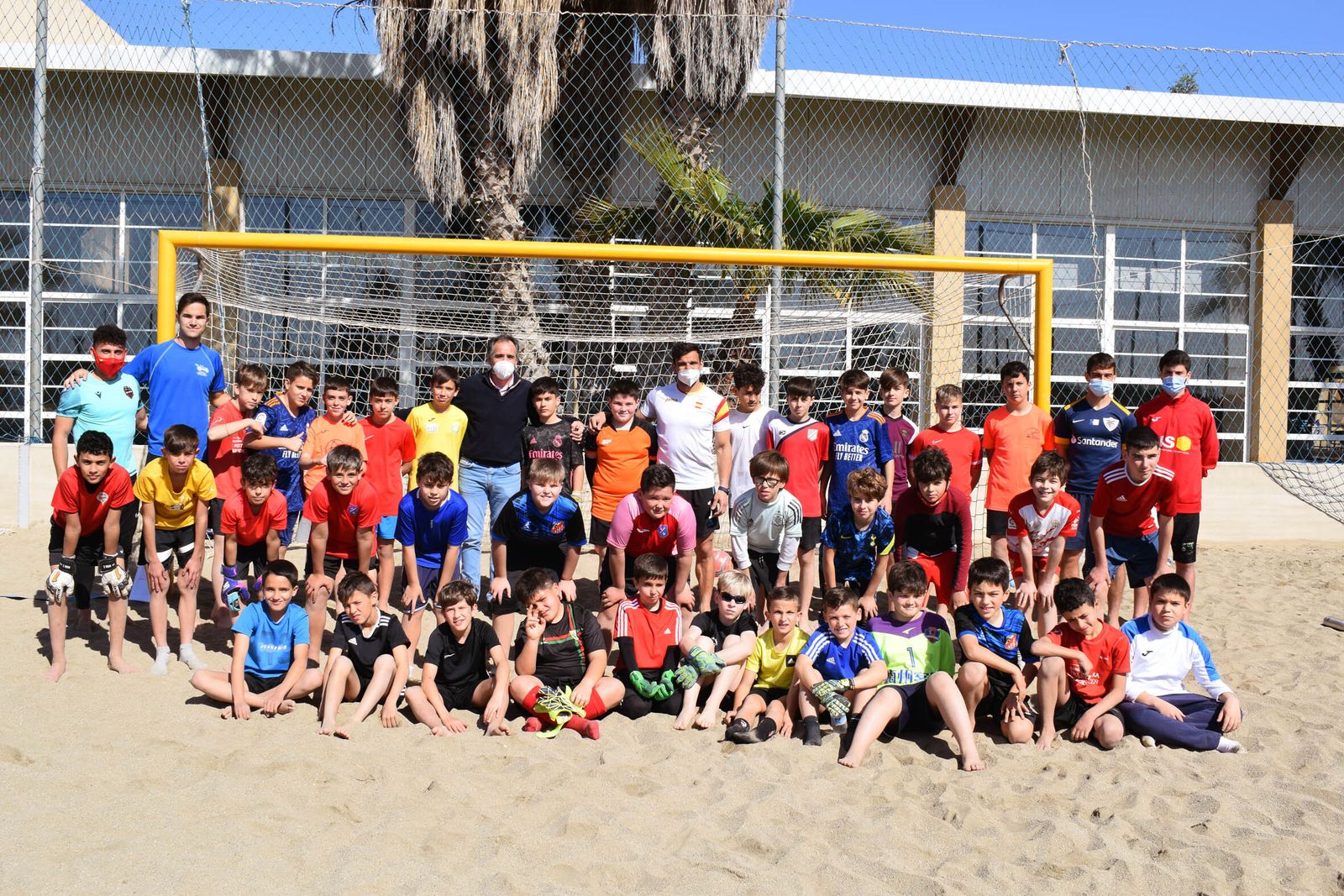 Visita de Juanjo Segura a la actividad que dirige Francisco Donaire.