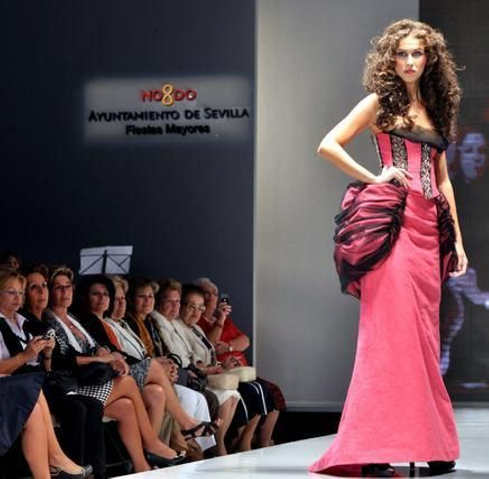 Desfile inaugural de la semana de la moda de Sevilla. 

Foto: Manuel Gómez