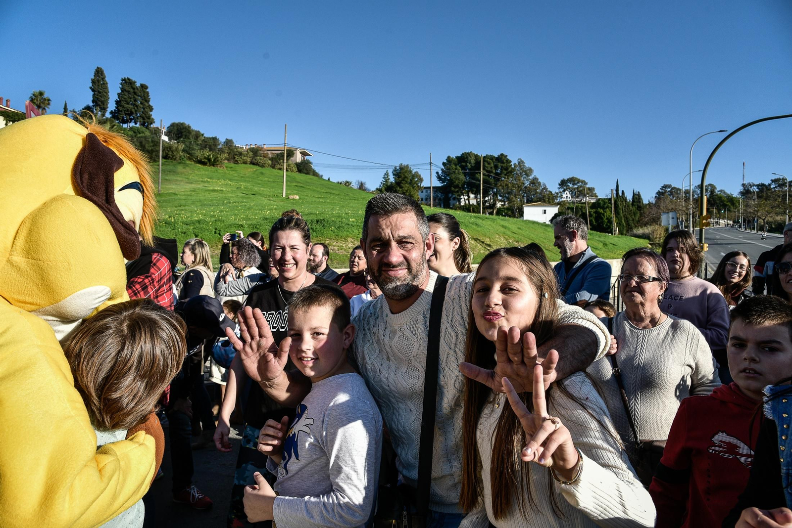 Imágenes del público en las cabalgatas por La Orden, Cardeñas y Las Colonias