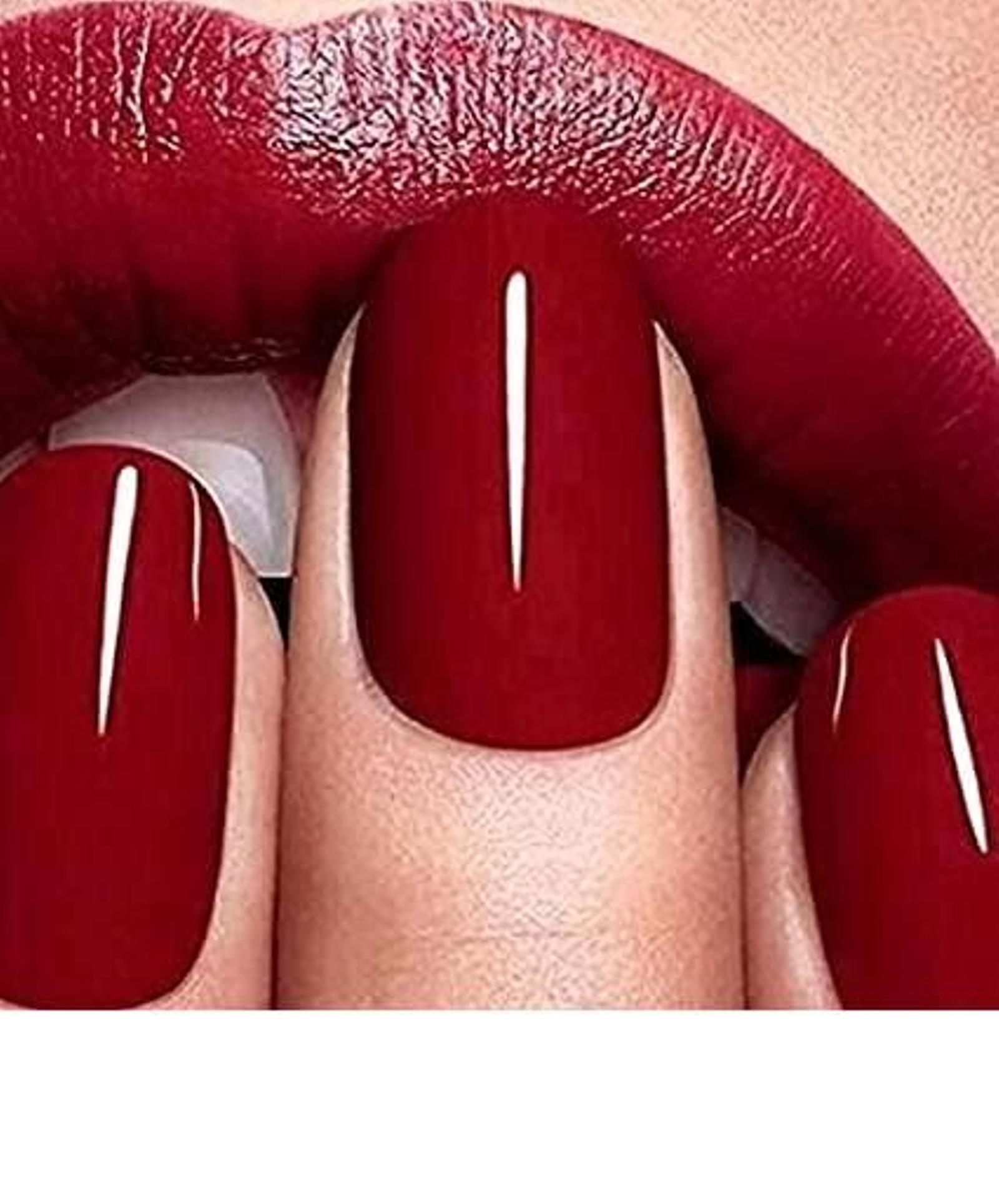 El color rojo presenta matices que tienden al burdeos.