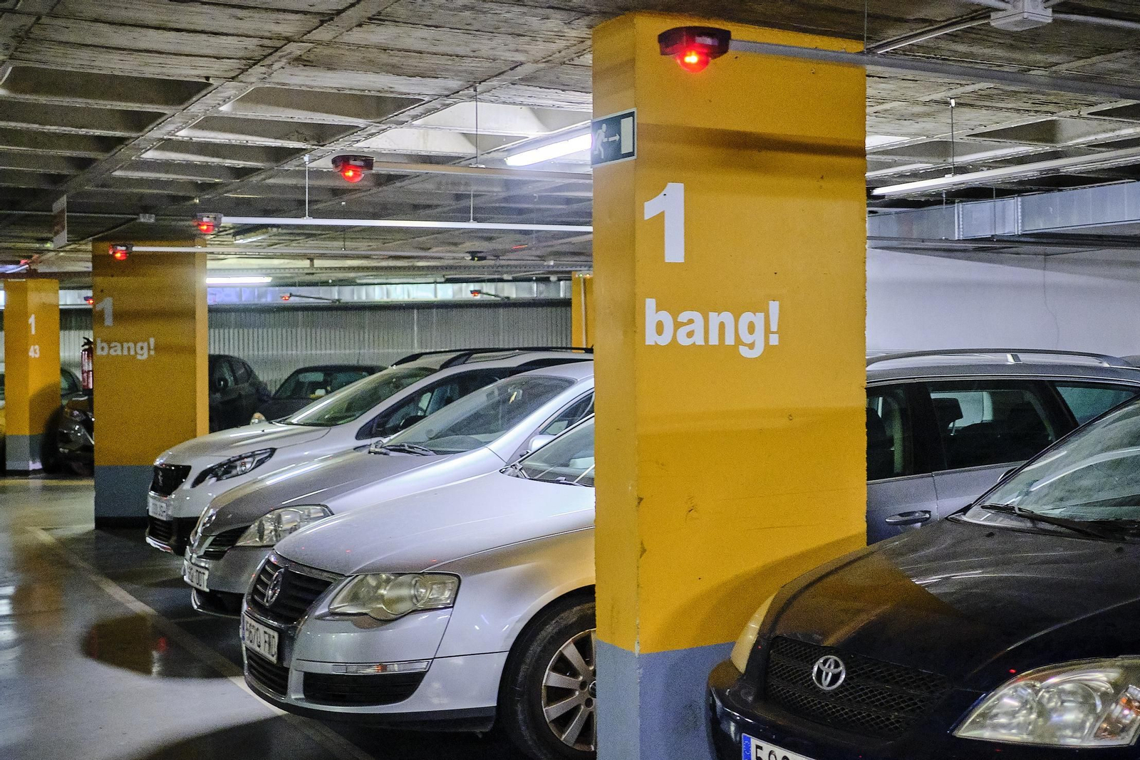 Interior del aparcamiento.