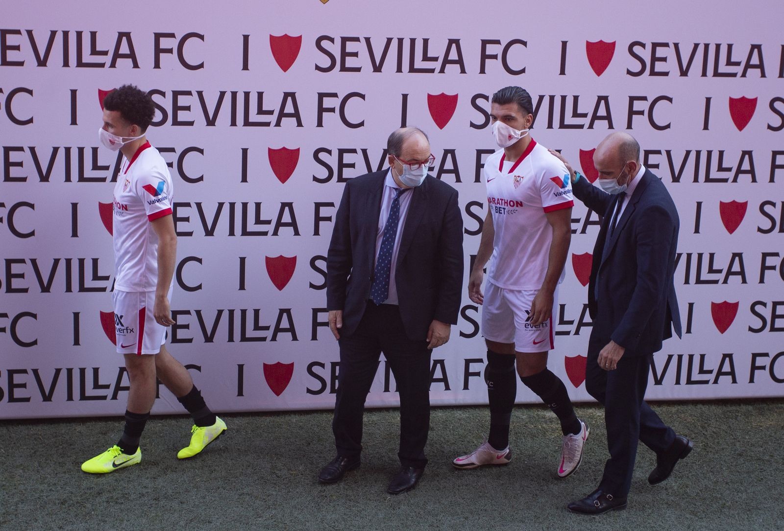 Idrissi y Rekik, junto a José Castro y Monchi en la presentación de este lunes.