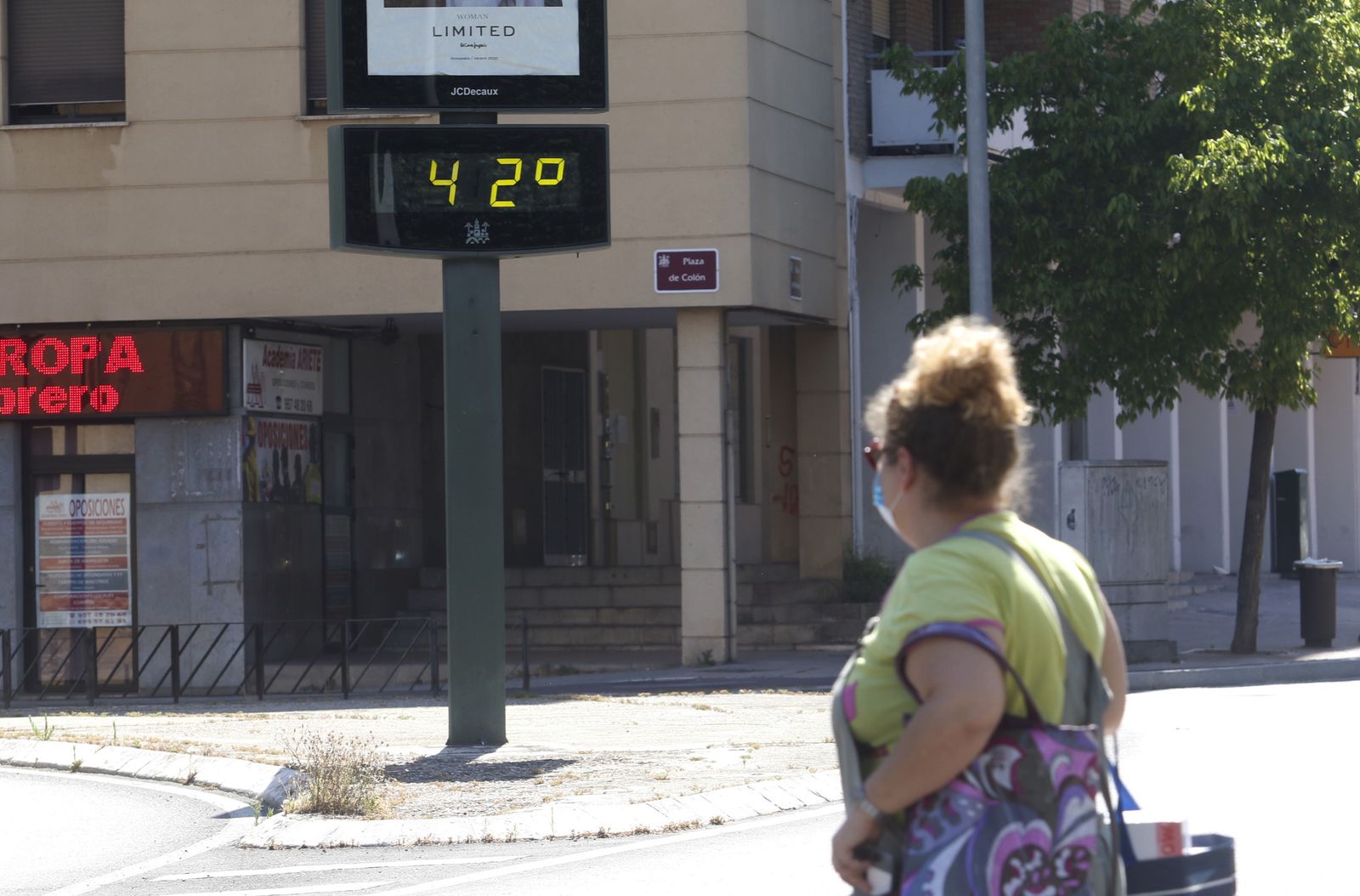 El primer día con mascarilla obligatoria en Córdoba, en fotografías