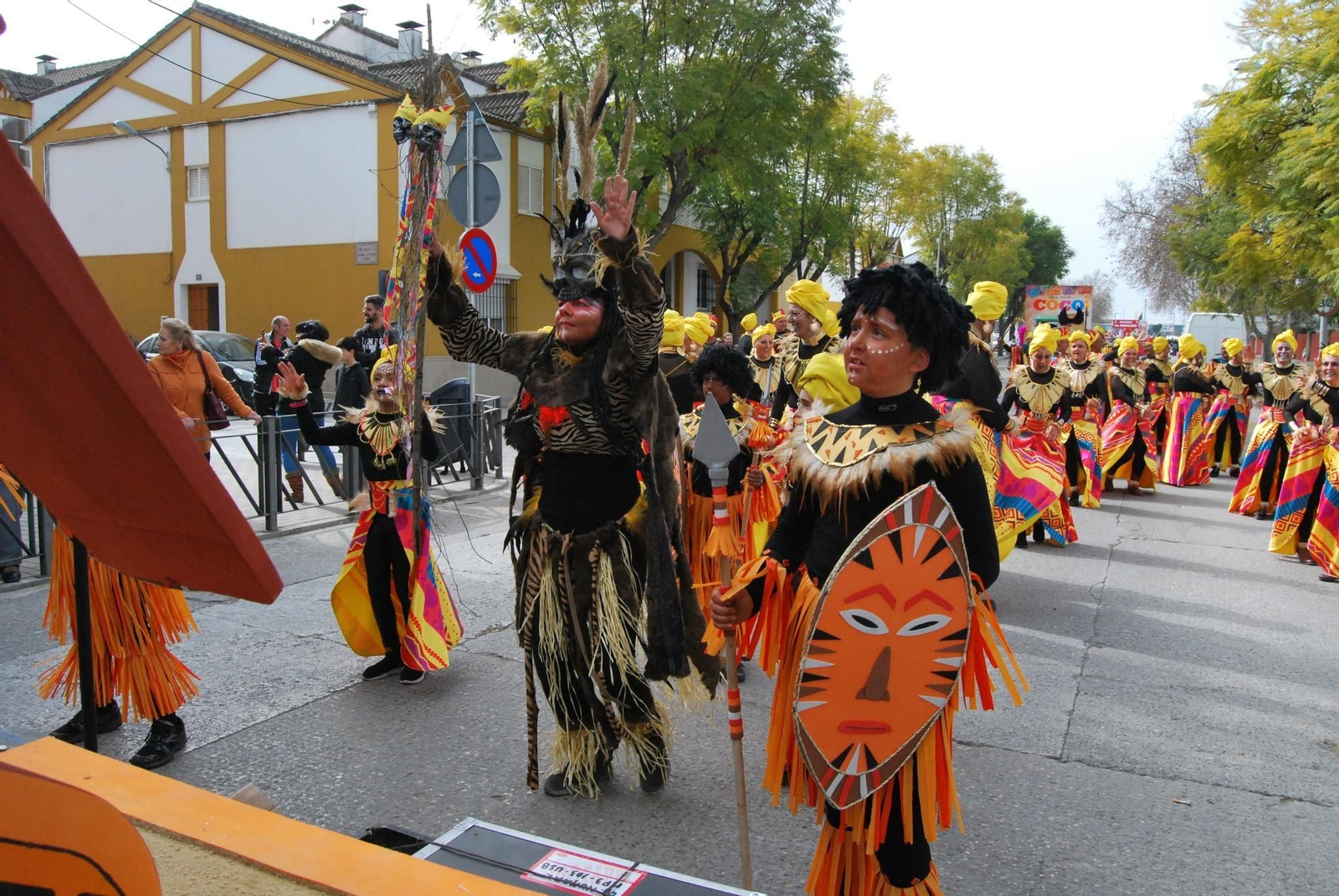 El gran pasacalles del Carnaval de Montilla, en imágenes