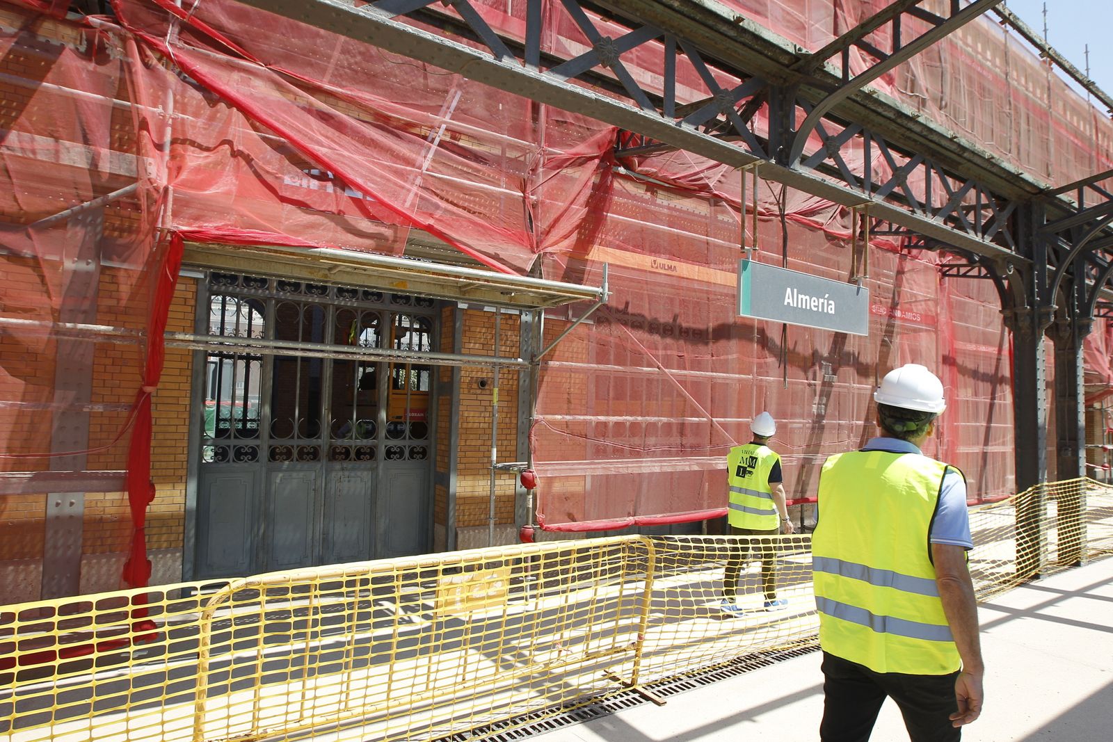 Las imágenes de las obras de la antigua estación de ferrocarril de Almería