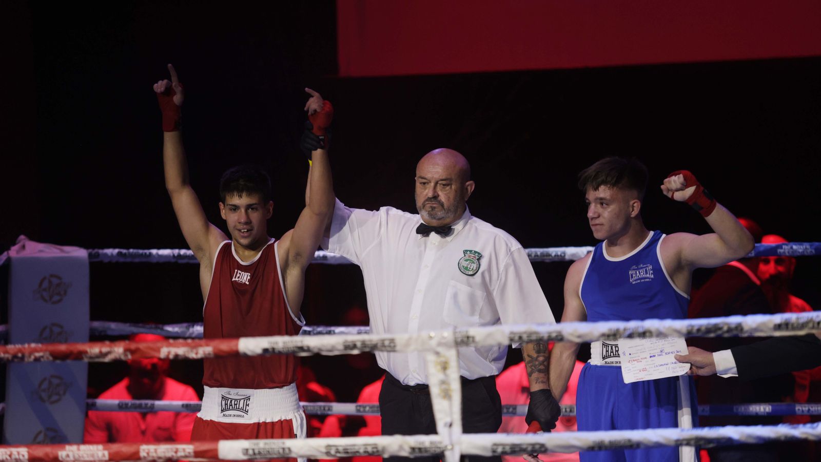 Las fotos de la VII Fight Night del Club Don Principe en San Roque
