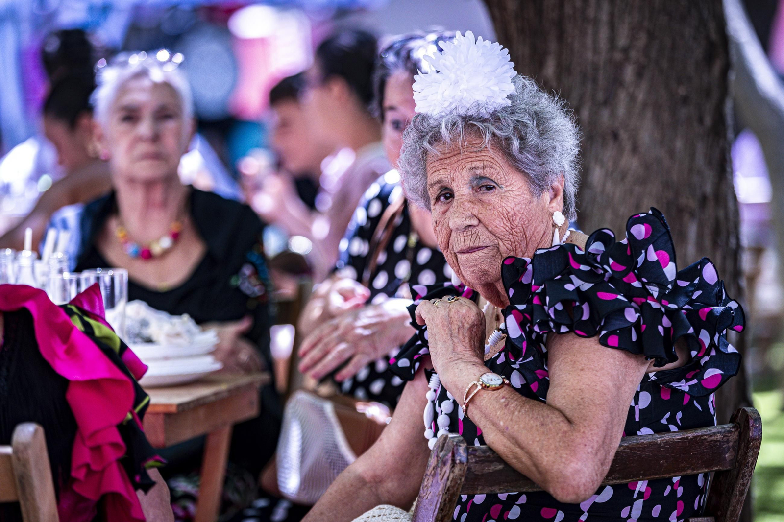 Búscate en las imágenes del Día de la Mujer de la Feria del Carmen y de la Sal de San Fernando