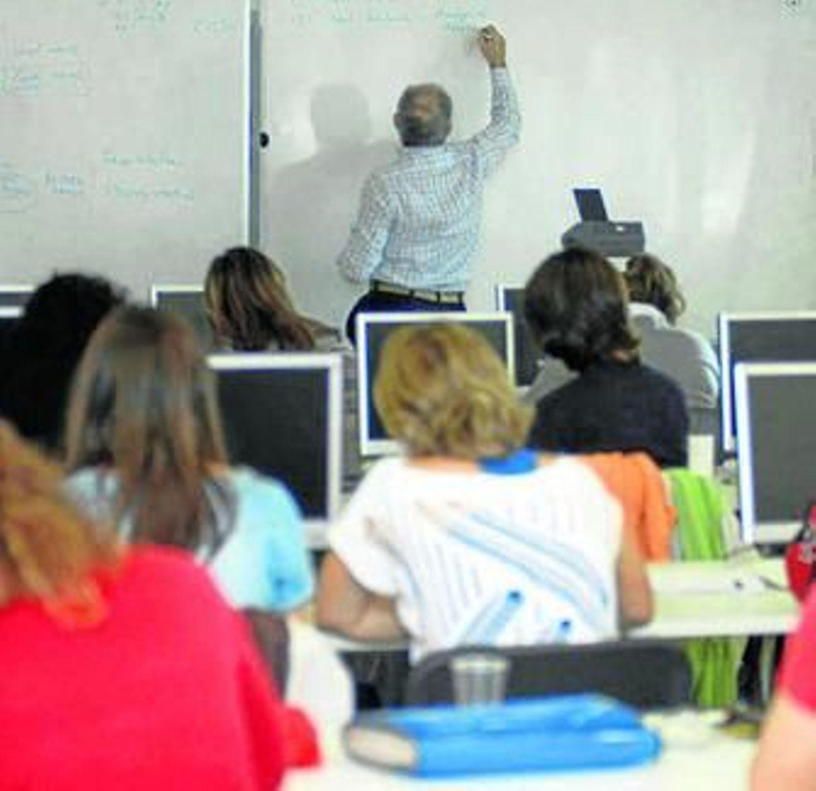 Máster de Hidráulica en la UGR.