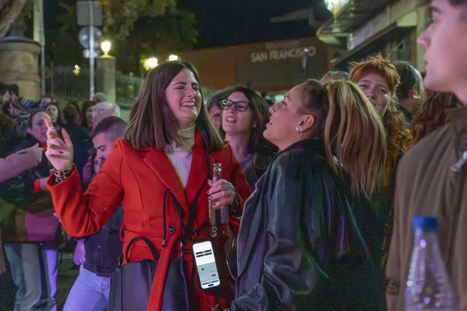 Así disfruta Jaén del concierto extraordinario a pie de calle: "Único Pop Rock"