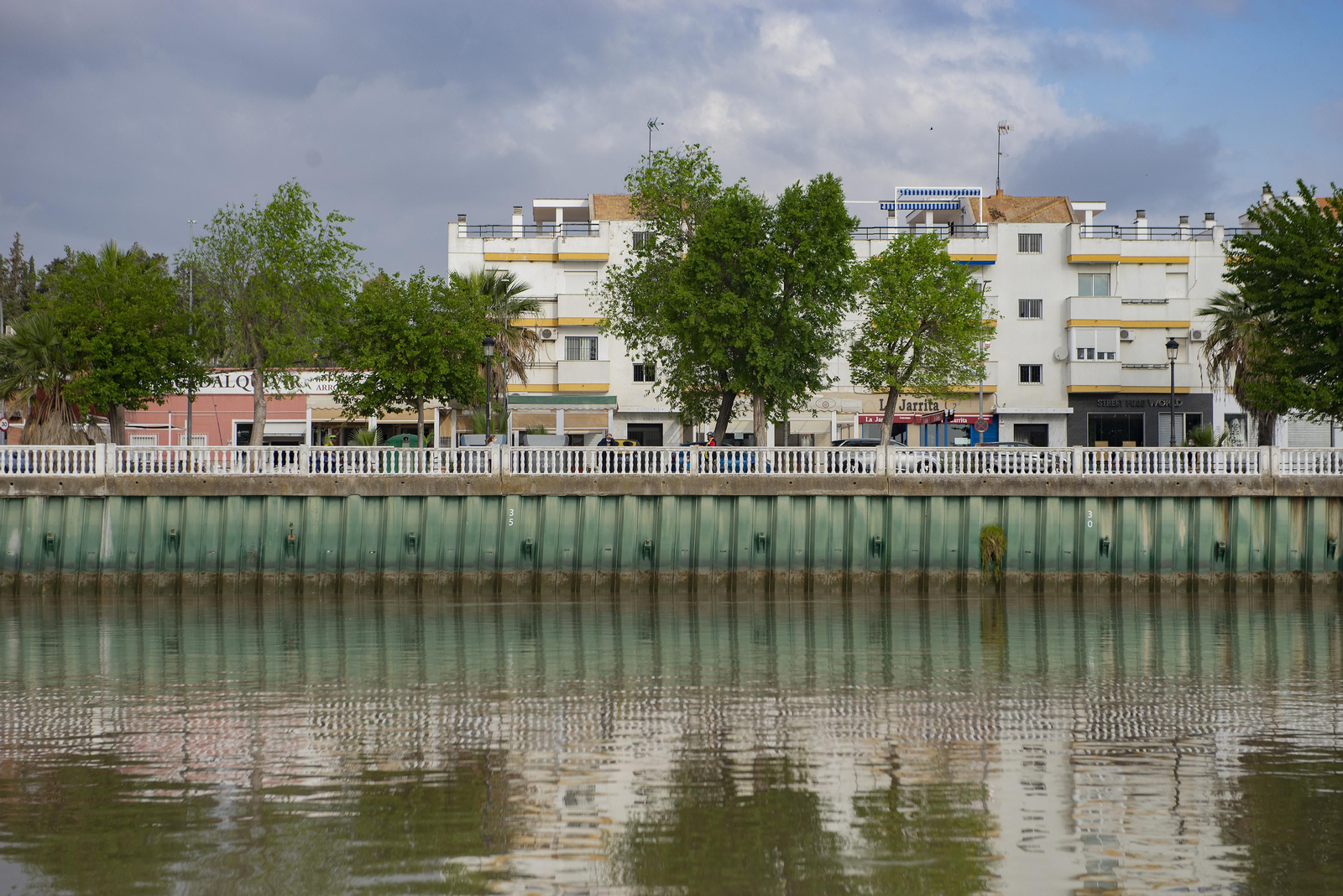 Travesía en barco por el Guadalquivir