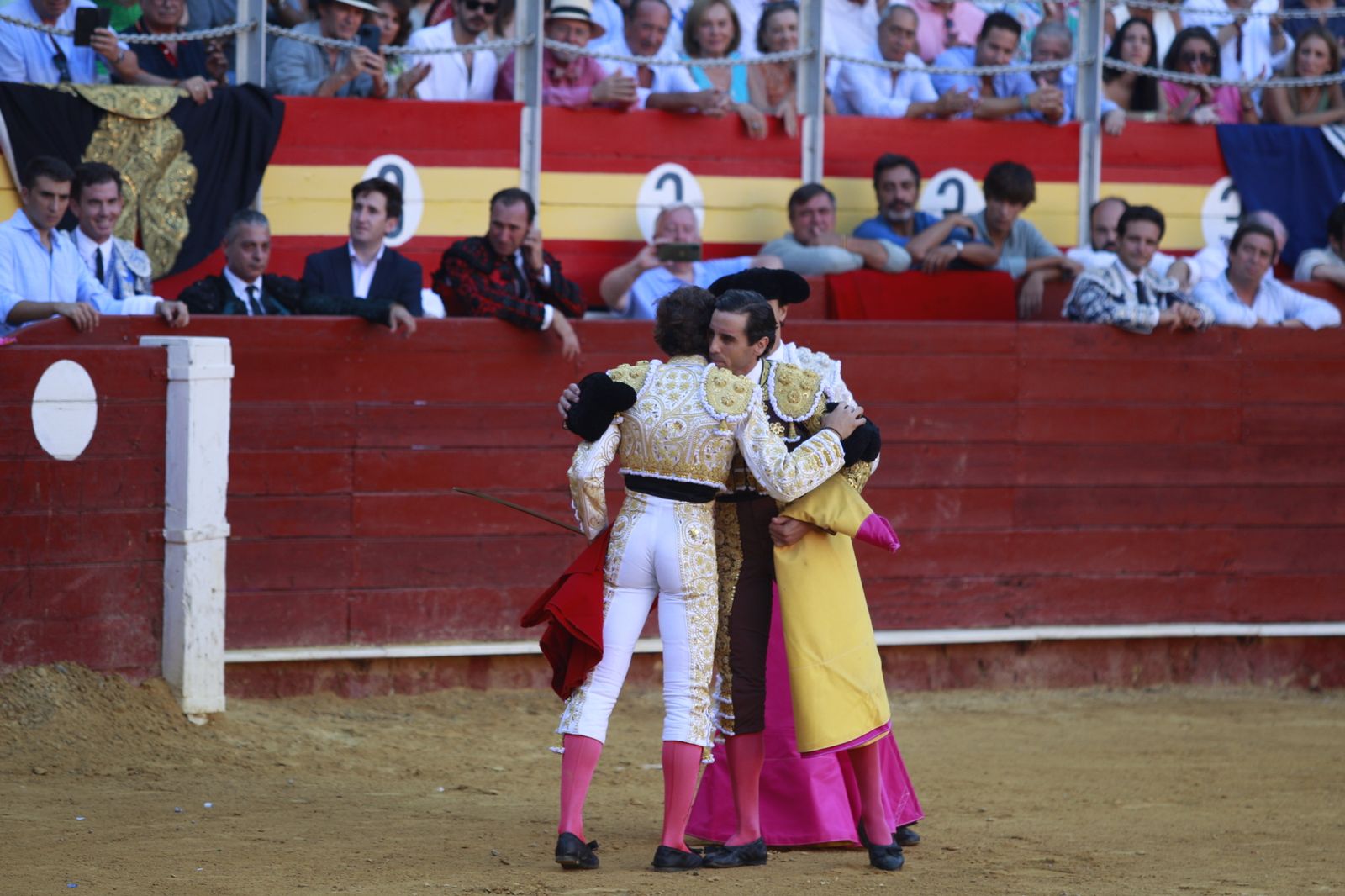 Imágenes del triunfo del torero almeriense Jorge Martínez el día de su alternativa