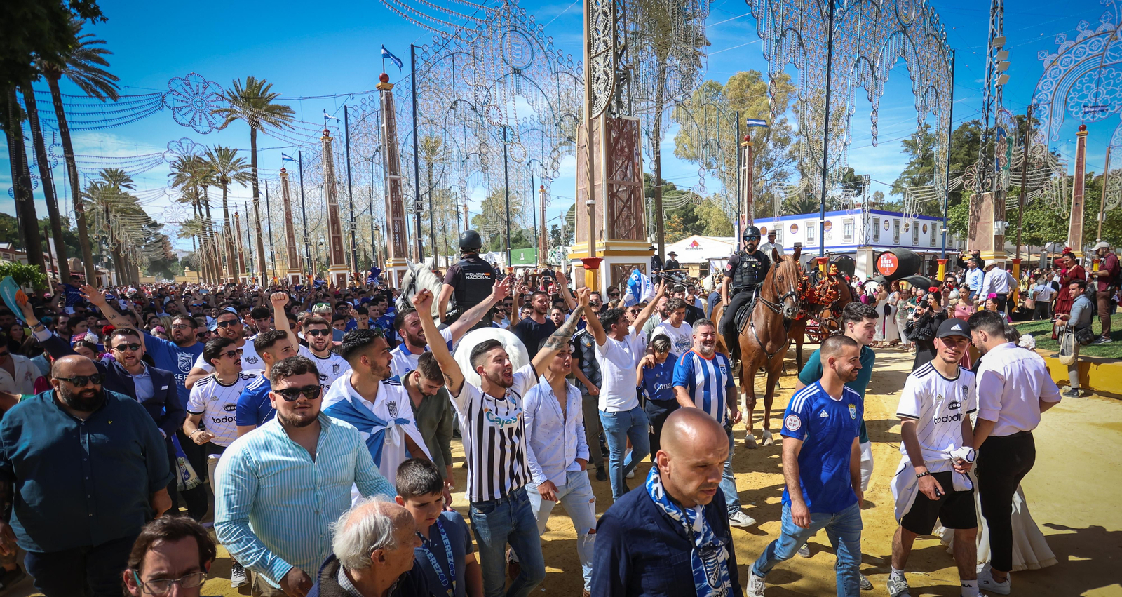 Imágenes del ambiente el domingo en la Feria de Jerez 2024