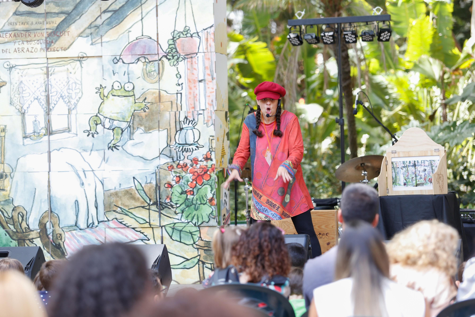 El festival "Calenduleando" transforma el parque María Cristina en un bosque encantado, en imágenes