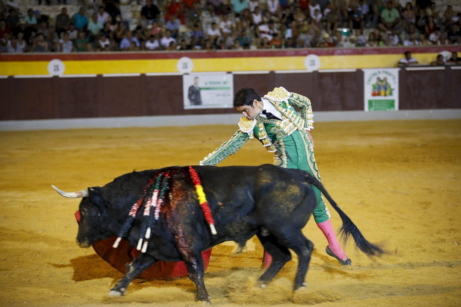 Corrida de toros Berja con un toro indultado, en imágenes