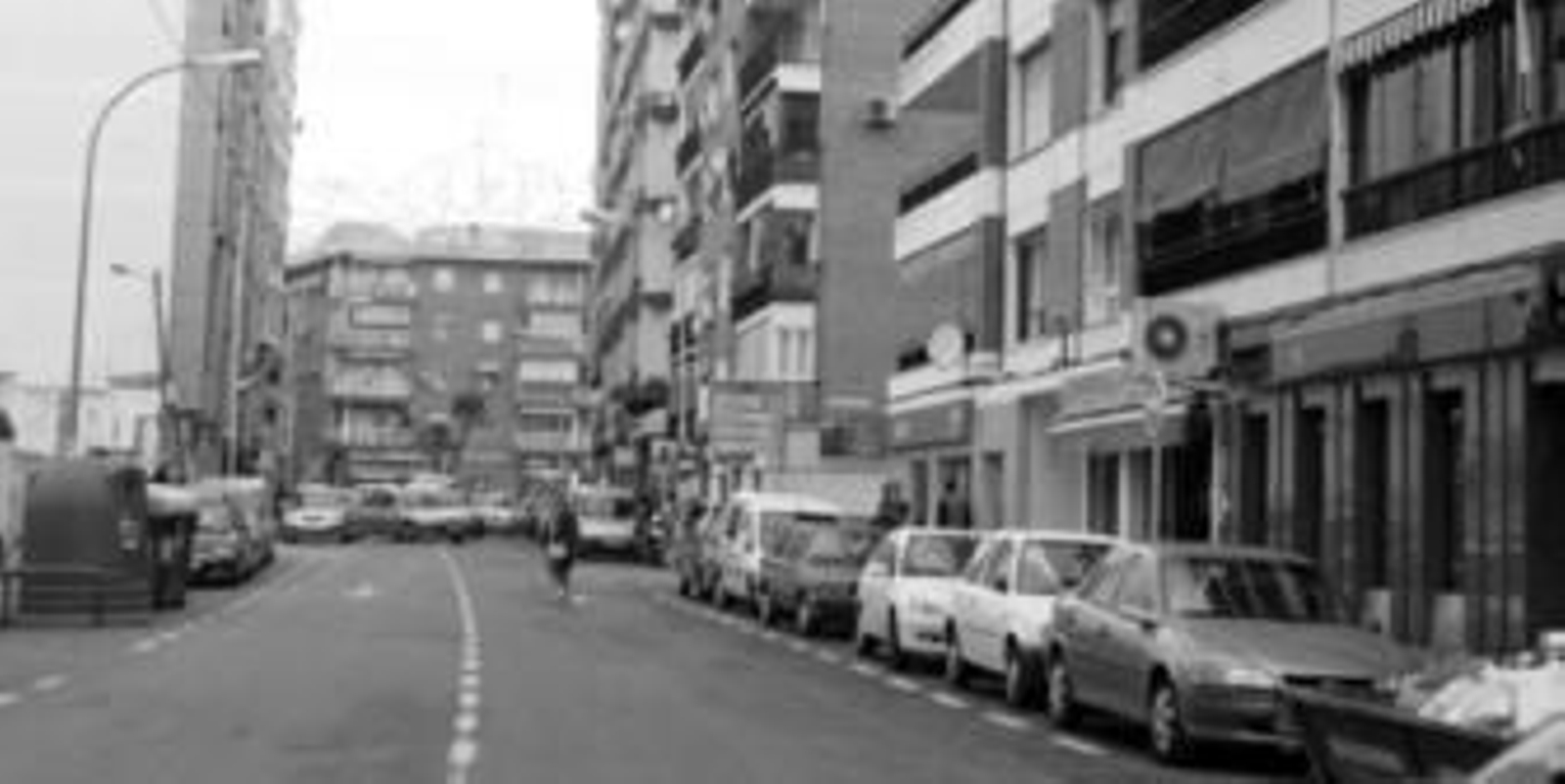 Vista de la avenida Adoratrices, donde abundan los pequeños comercios.