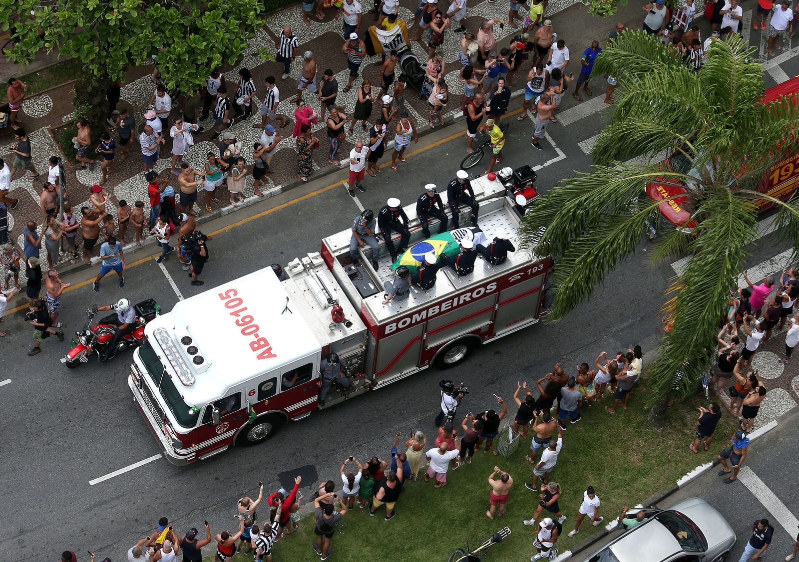 Las fotos del entierro de Pelé