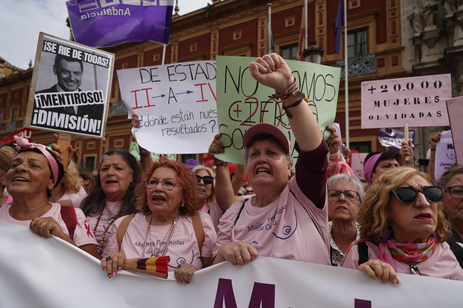 Las imágenes de la manifestación convocada por Amama