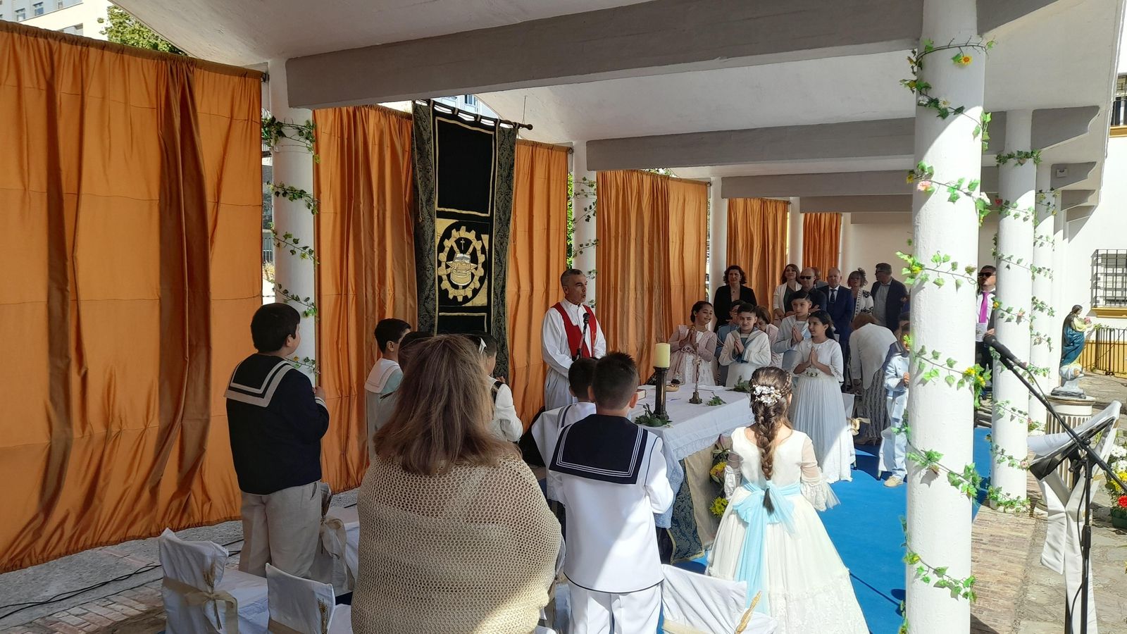 Un momento de la Comunión celebrada este pasado domingo. Un momento de la Comunión celebrada este pasado domingo.