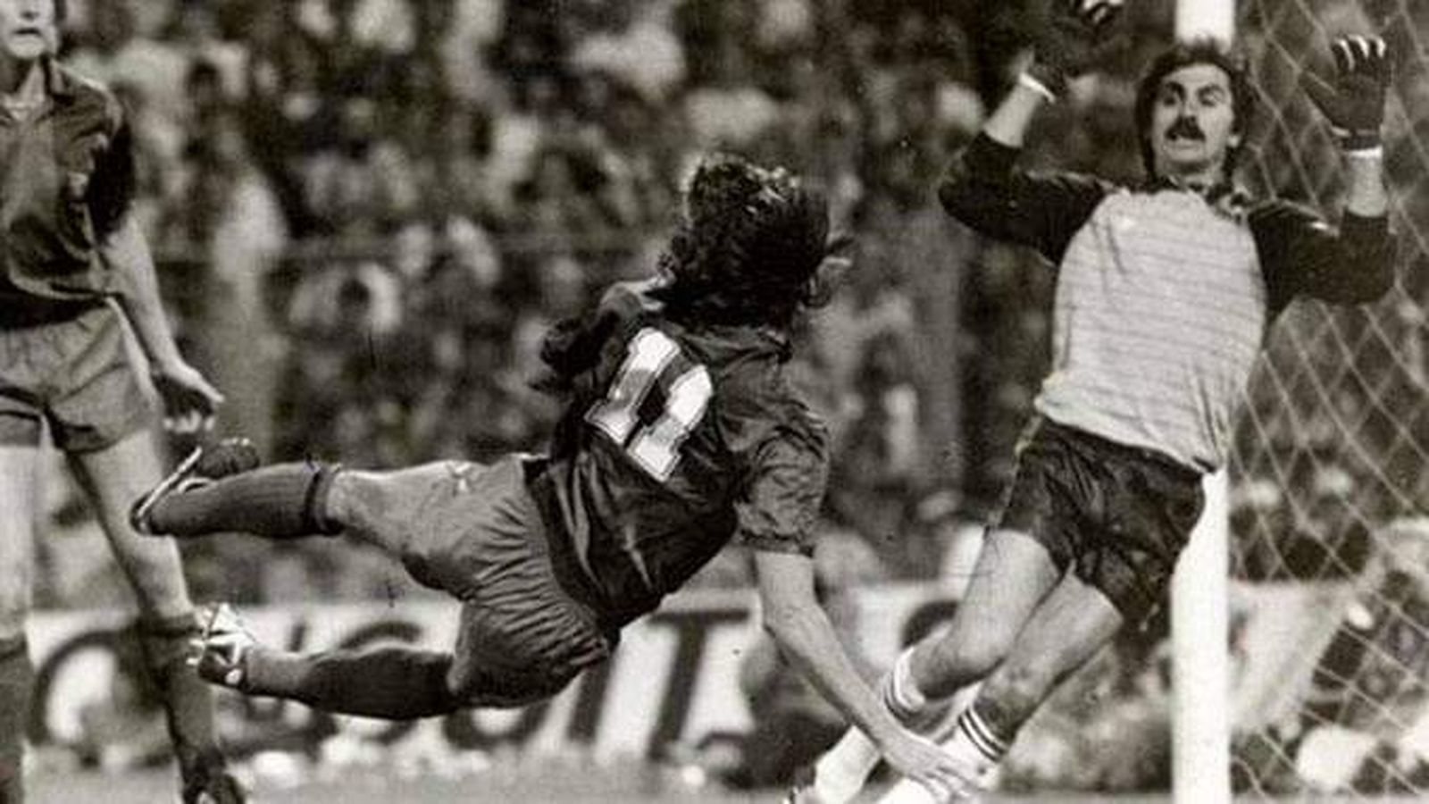 Gol de Marcos al Madrid en la final de la Copa del Rey.