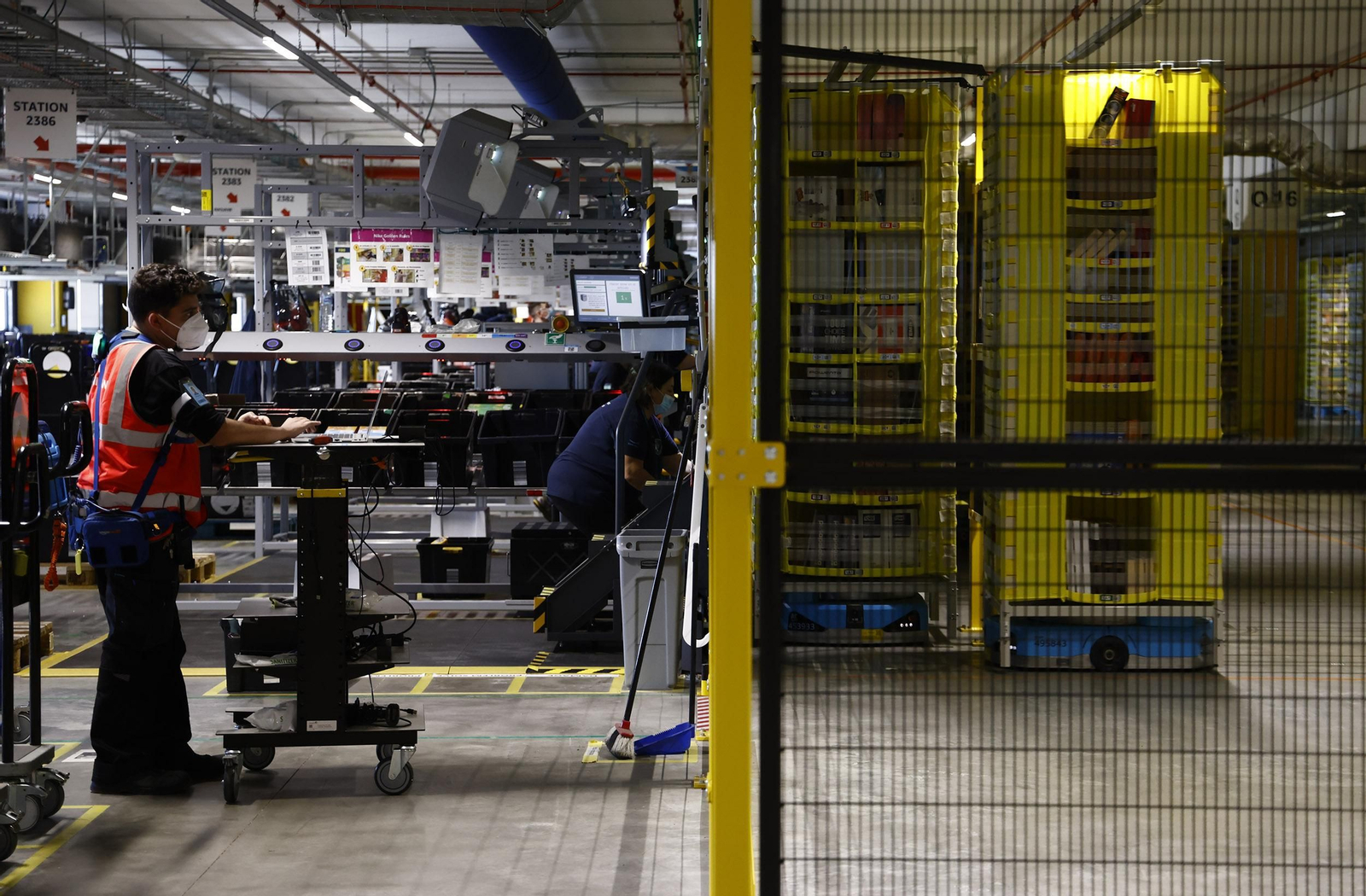 Visita a las instalaciones de Amazon en Sevilla