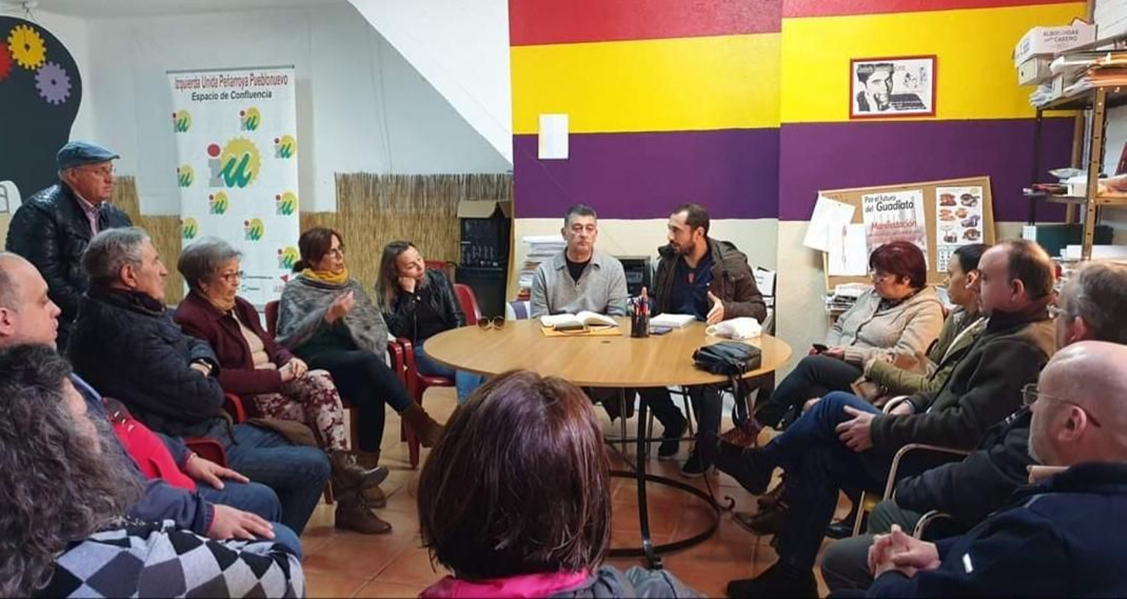 Uno de los encuentros con colectivos de IU y CCOO en el Guadiato.