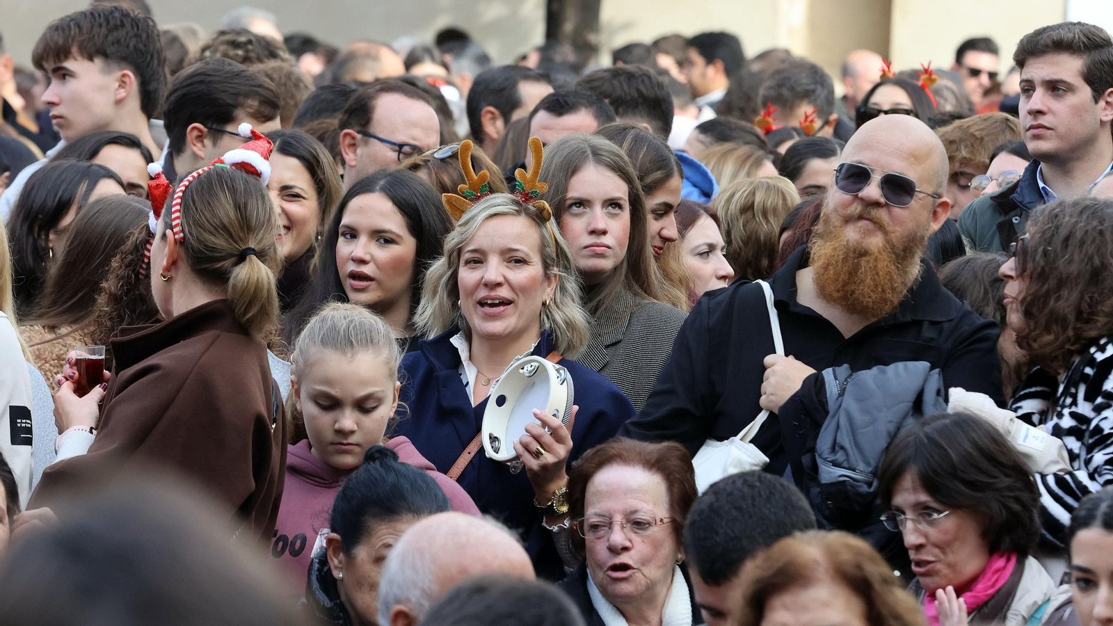 Imágenes de la zambomba BIC en Jerez