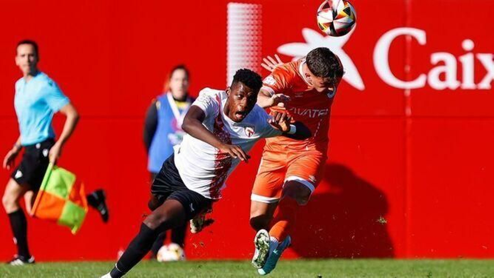 Acción del Sevilla Atlético - Vélez CF.