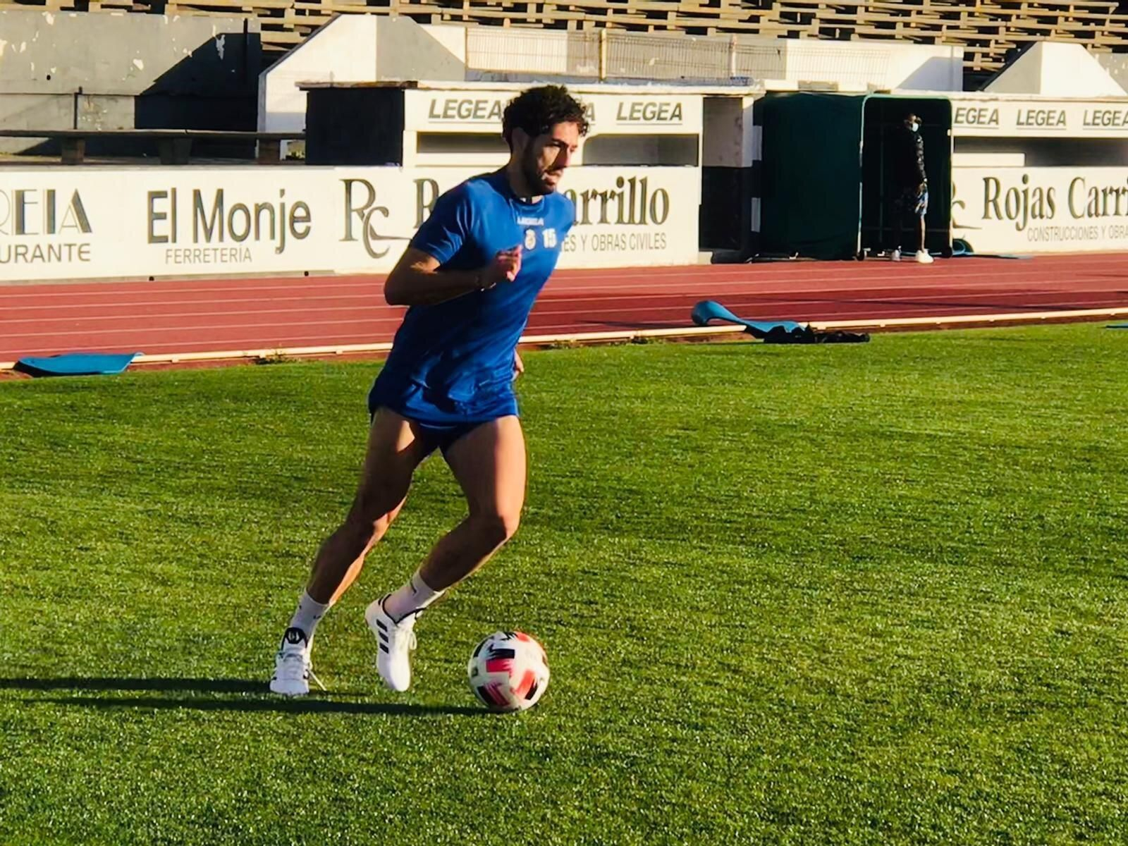 Paco Candela, en el entrenamiento del martes en el Municipal