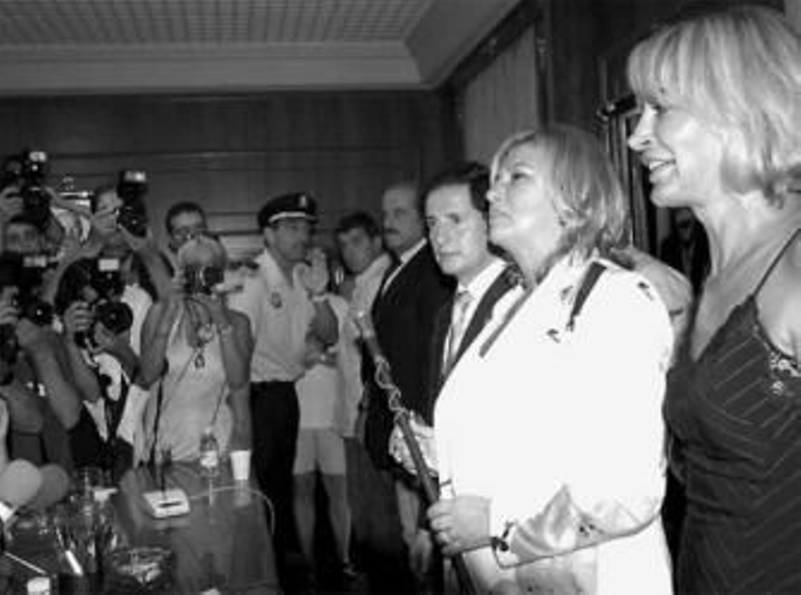 García Marcos, Marisol Yagüe y Carlos Fernández tras la moción de censura a Julián Muñoz.